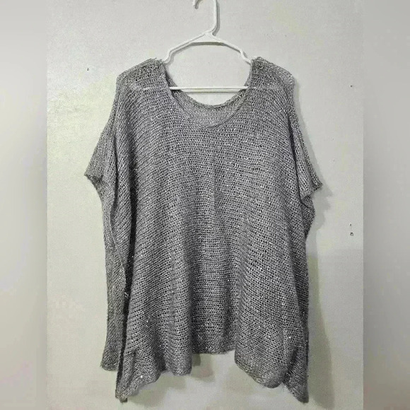 Knit gray tubic top! - Picture 1 of 4
